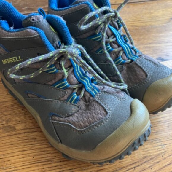 Merrell Chameleon Waterproof Hiking Boot - Picture 1 of 7